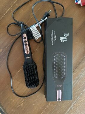 Lange Black and Rose Gold Heated Straightening Brush